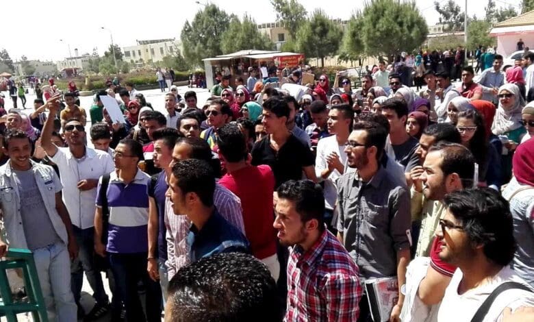 طلبة "آل البيت" يعلقون تحركاتهم التصعيدية بعد اعتداءات وتهديدات من البلطجية 1 2